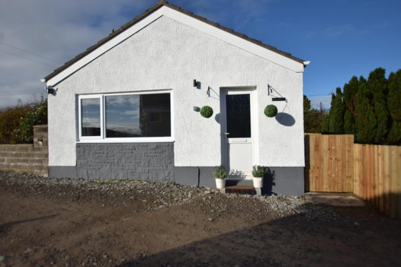 1 Bedroom Holiday Let In The Heart Of West Wales Carmarthen Exterior photo
